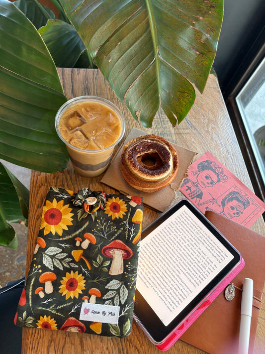 Cottage Core E-reader Sleeve