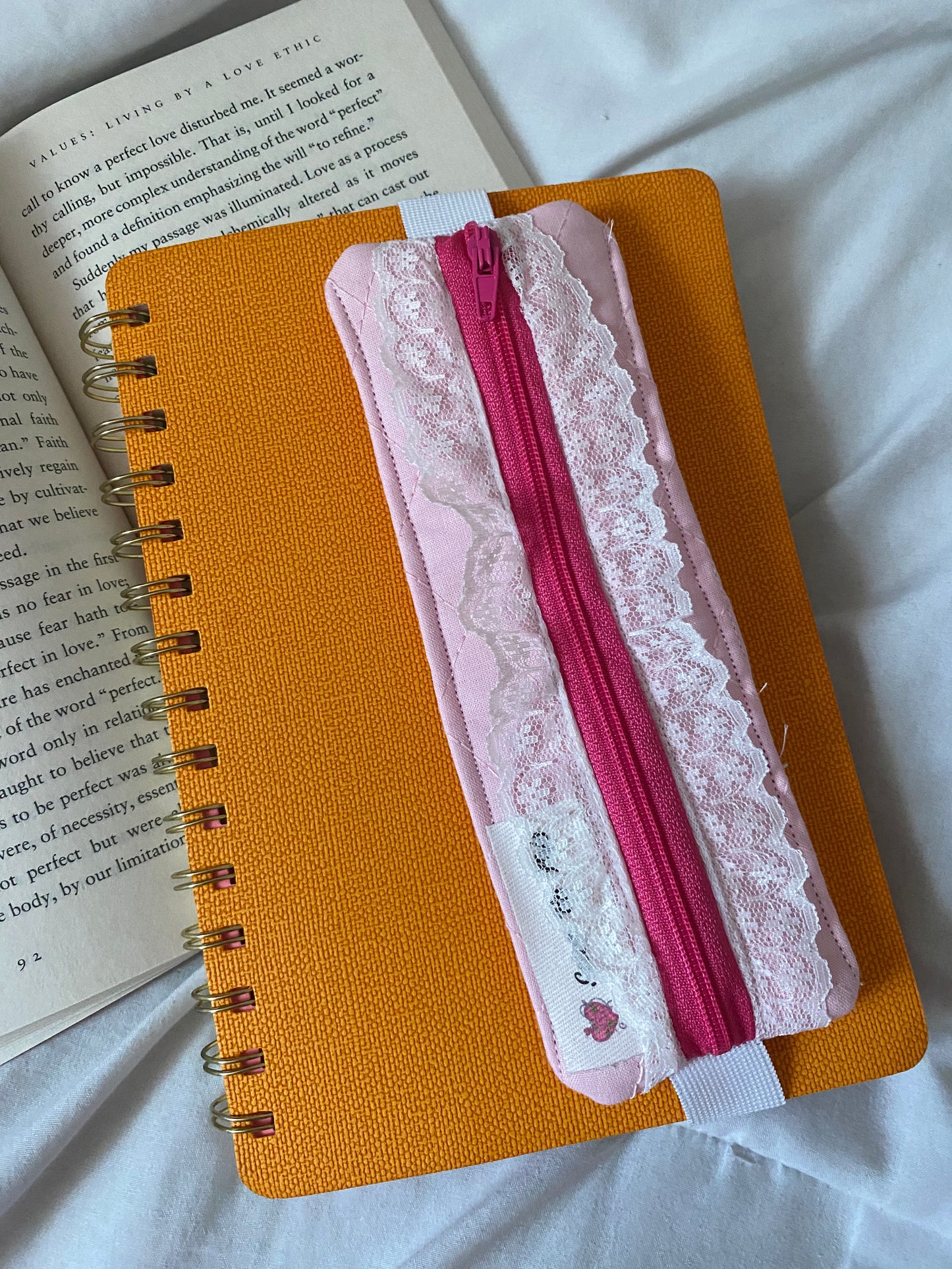 Quilted Blush Pen Pouch