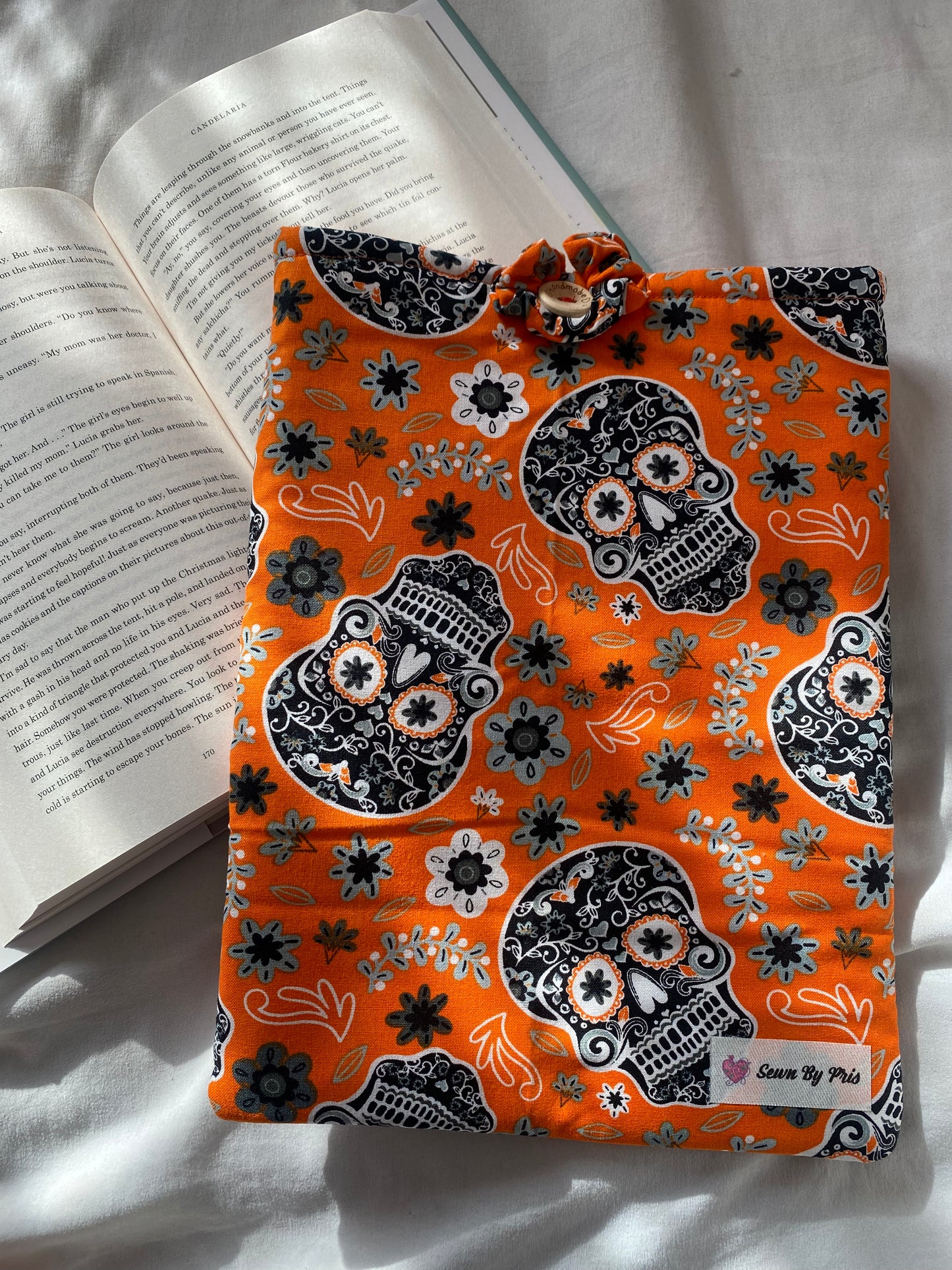 Calavera Floreado Book Sleeve