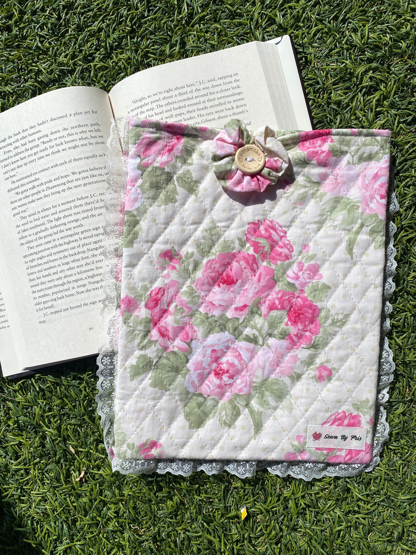 Quilted Floral Oopsie Book Sleeve