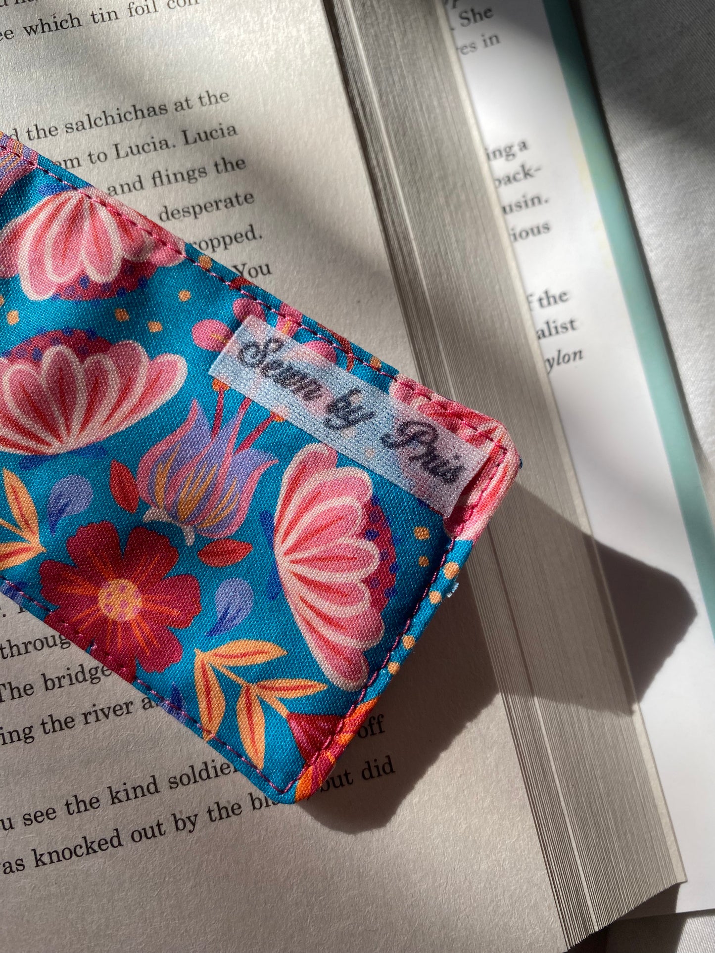 Florecitas Bookmark