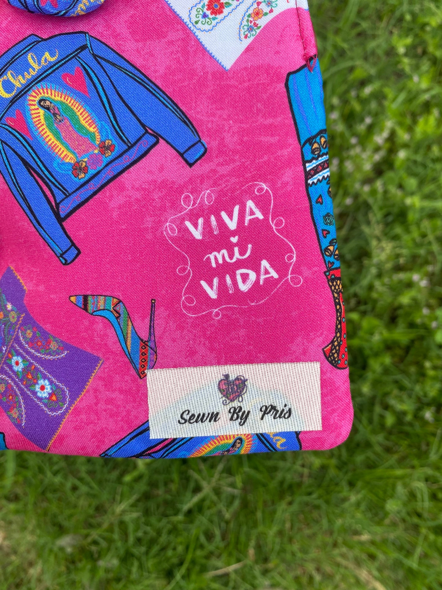 Frida Clothes Kindle Sleeve