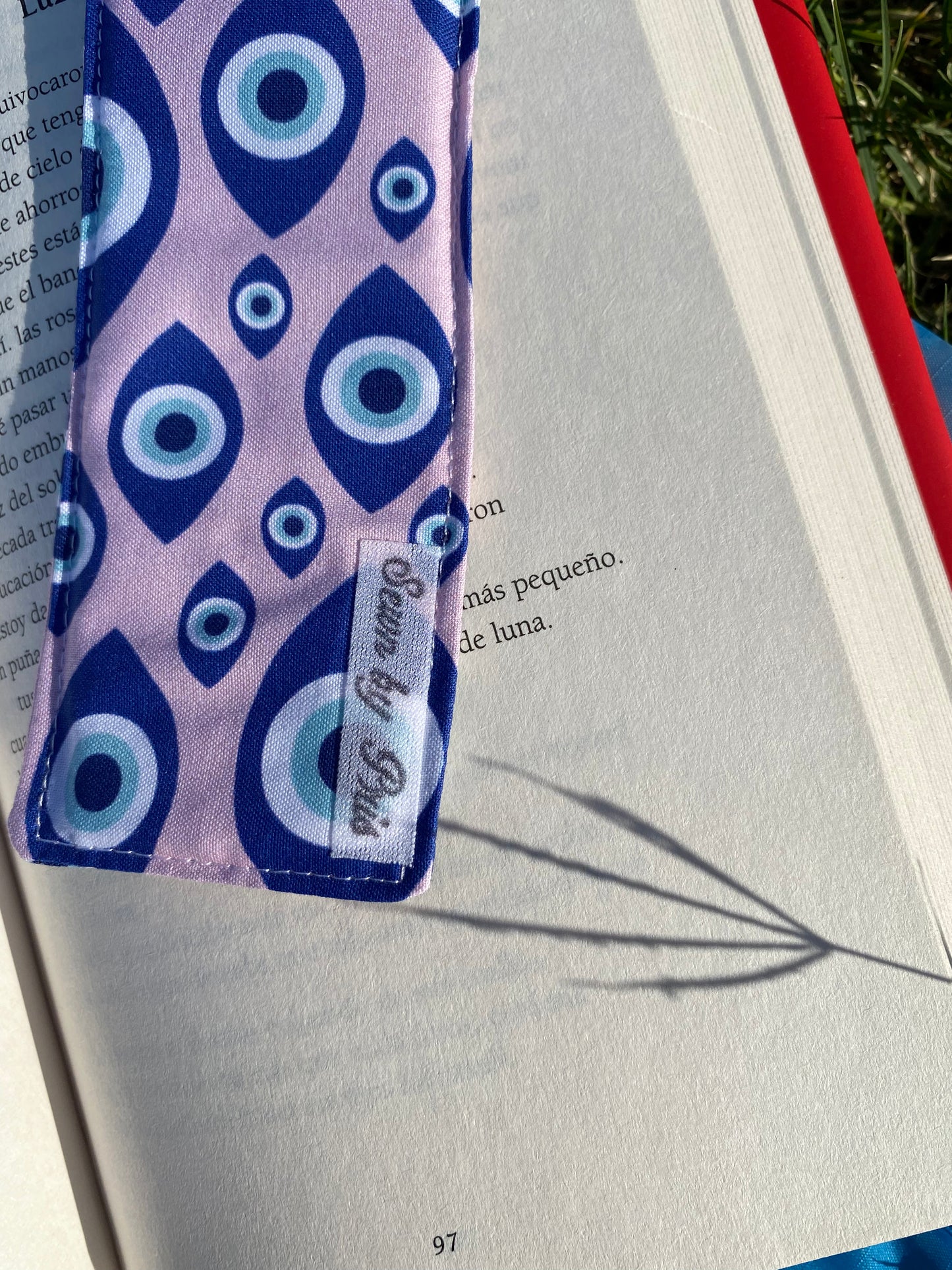 Ojo (pink) Bookmark